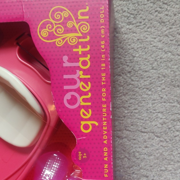 Our Generation Kayak Adventure set Camping Camera Helmet Sunglasses - Picture 4 of 8